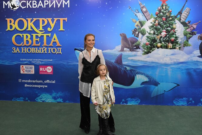 Константин Хабенский, Дарья Мороз, Валерия Гай Германика побывали на премьере мюзикла «Вокруг света за Новый год»