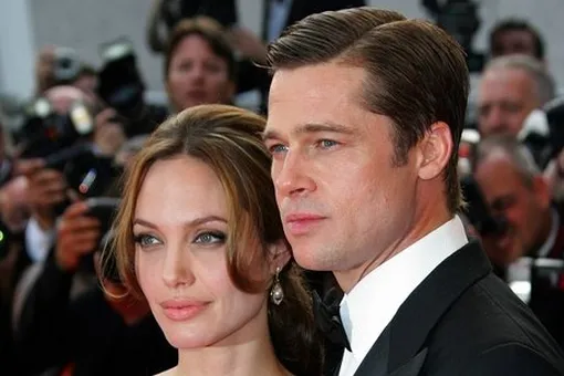 Анджелина Джоли впервые отдала детей Брэду Питту