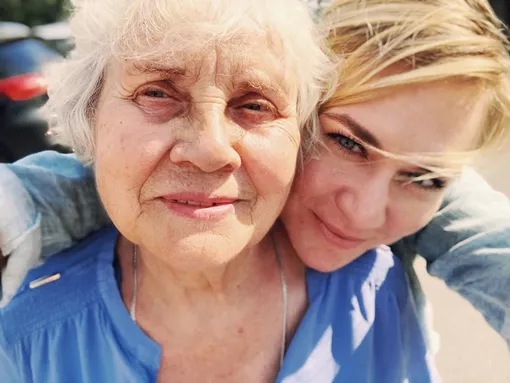 Мария Машкова с бабушкой фото