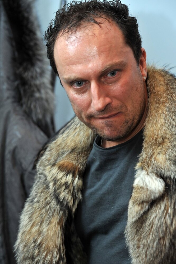 Нагиев с волосами. Дмитрий Нагиев с волосами. Кирилл Нагиев в молодости. Волосатый Нагиев. Нагиев с волосами фото.
