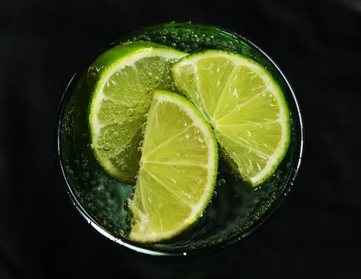 Газированная вода с лимоном
