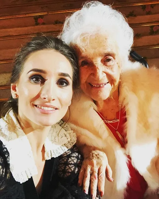 Анастасия Винокур с бабушкой