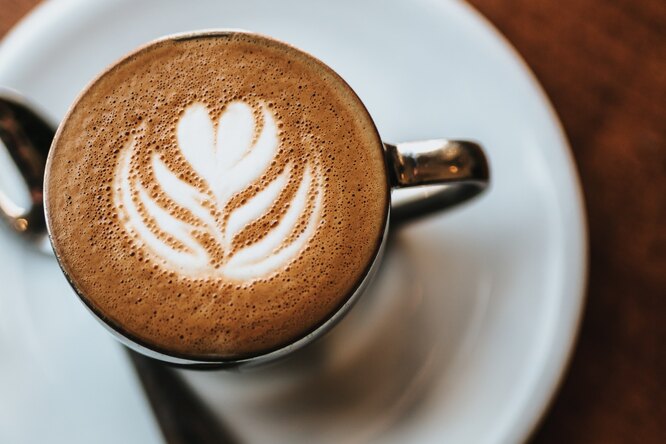 Какой белковый продукт нельзя сочетать с кофе? Срочно перестаньте так делать!