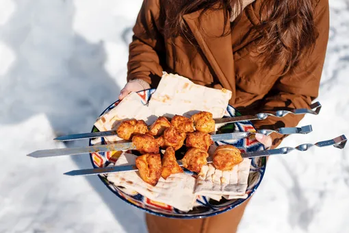 Правила зимнего шашлыка: как готовить мясо на улице в холодную погоду?