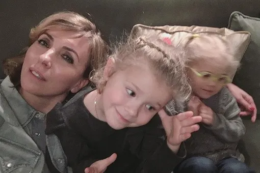 48-летняя Светлана Бондарчук показала фото с подросшими внучками