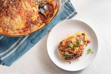 Запеканка в духовке: мусака, гювеч и еще 3 оригинальных и сытных рецепта