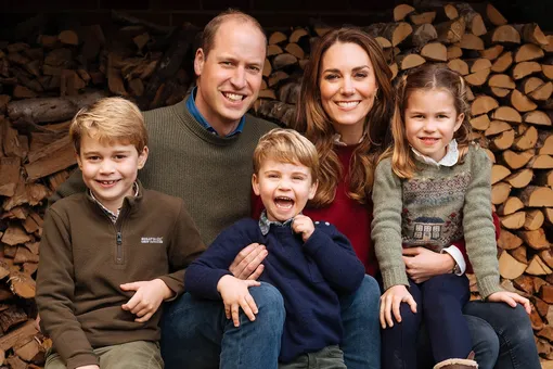 Почему Кейт Миддлтон и принц Уильям забирают у своих детей часть рождественских подарков?