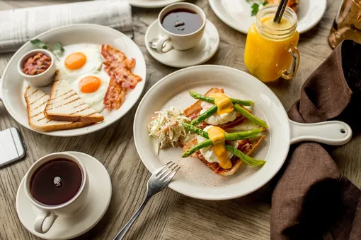 5 простых идей, который сделают ваш завтрак еще вкуснее и полезнее