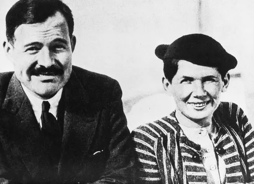 Эрнест Хемингуэй со своей второй женой Полин Пфайффер