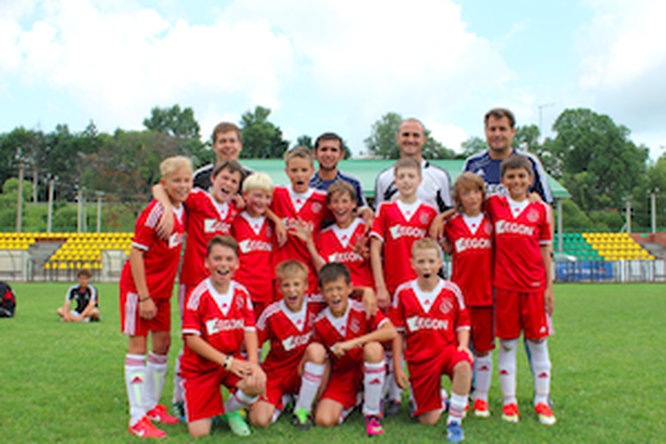 AJAX CAMPS — футбольный лагерь по-голландски AJAX CAMPS — футбольный лагерь по-голландски