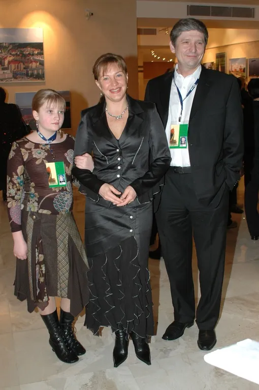 Елена Проклова с бывшим мужем Андреем Тришиным и дочерью