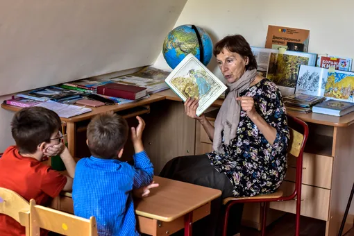 Занятия в Свято-Дмитриевском детском центре. Фото: Эрик Депелян